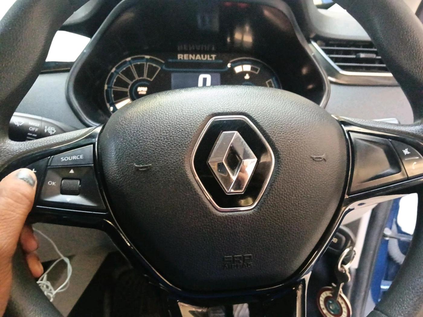 2021 Renault TRIBER RXT, Petrol, Manual, 38,695 km, interior
