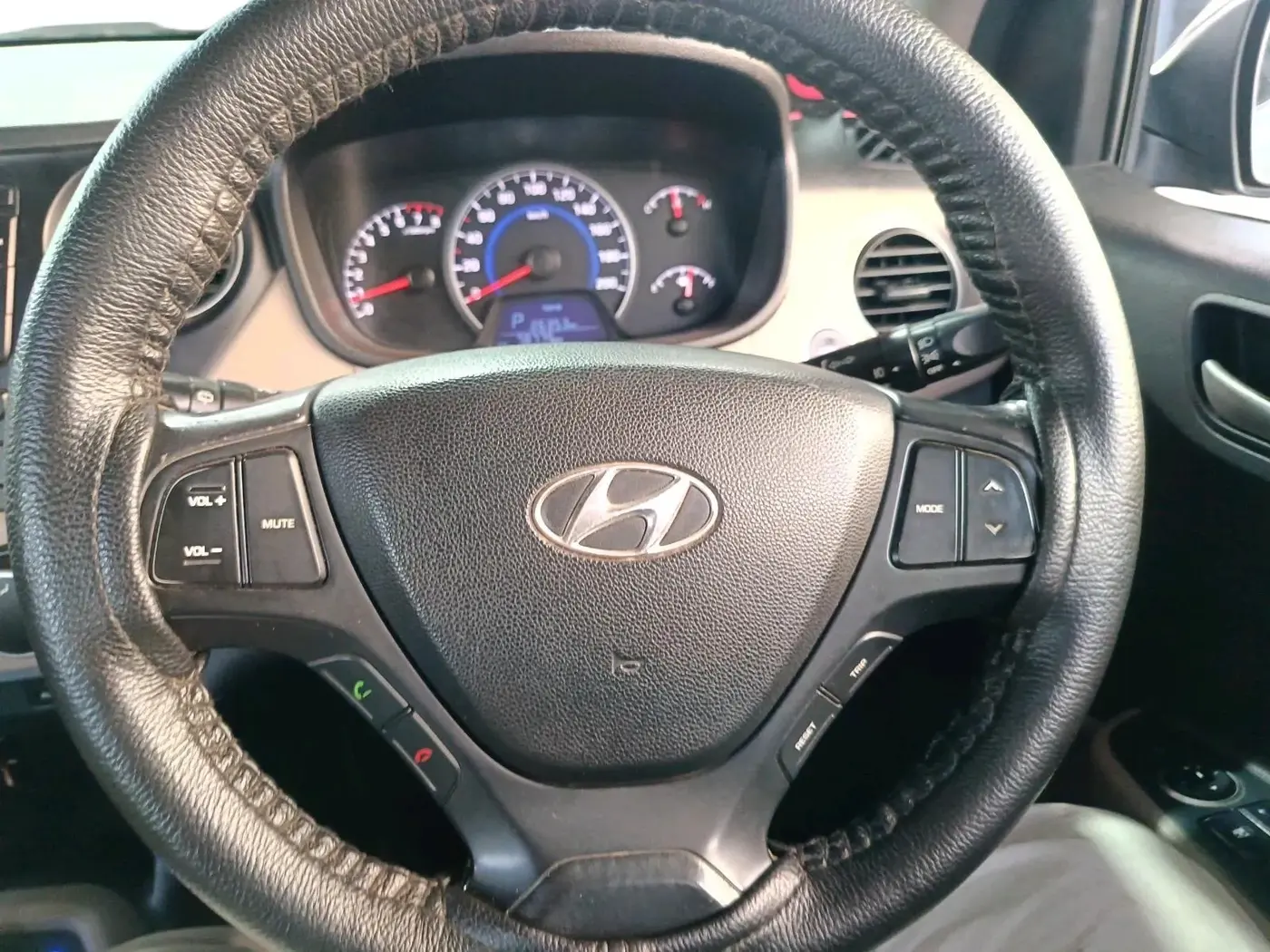 2014 Hyundai Grand i10 ASTA AT 1.2 KAPPA VTVT, Petrol, Automatic, 78,775 km, interior