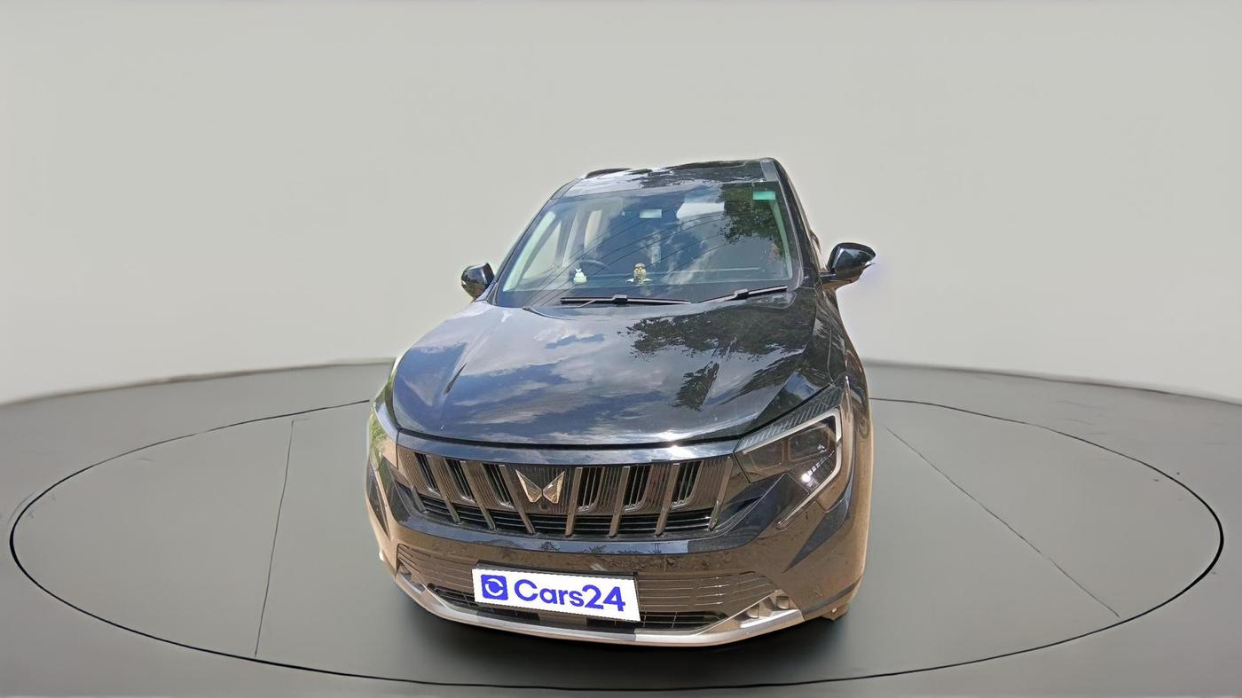 2026 Mahindra XUV 7XO AX7 2WD Petrol 2.0L Turbo Automatic 7 STR, Petrol, Automatic, 4,091 km, exterior