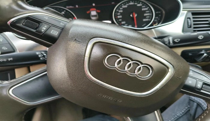 2012 Audi A6 2.0 TDI PREMIUM, Diesel, Automatic, 1,54,419 km, interior