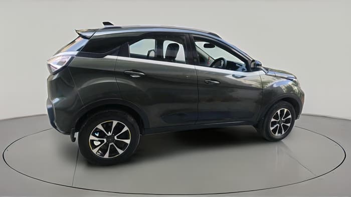 2020 Tata NEXON XZA PLUS DIESEL, Diesel, Automatic, 1,33,611 km, exterior