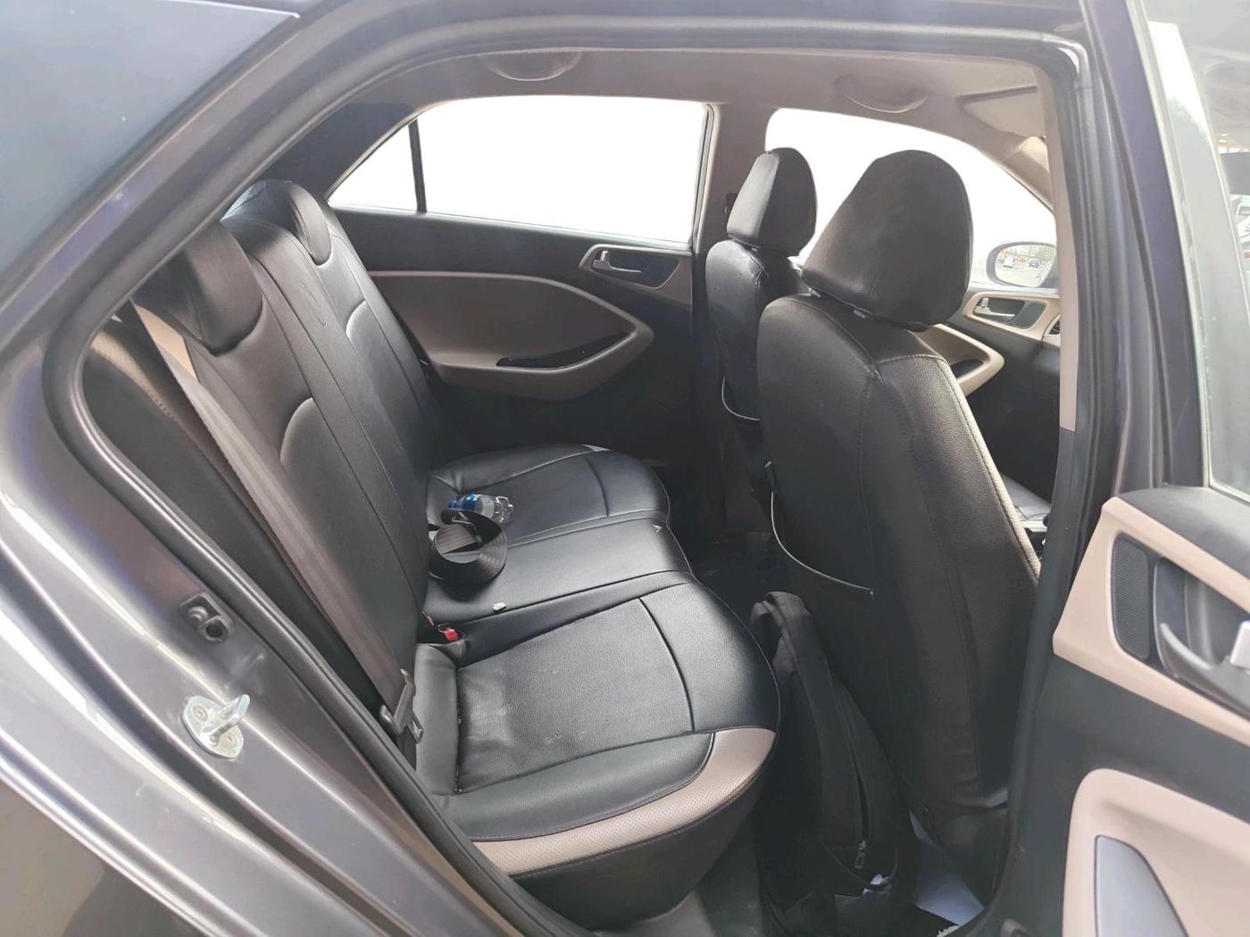 2015 Hyundai i20 SPORTZ 1.4 AT, Petrol, Automatic, 61,011 km, interior