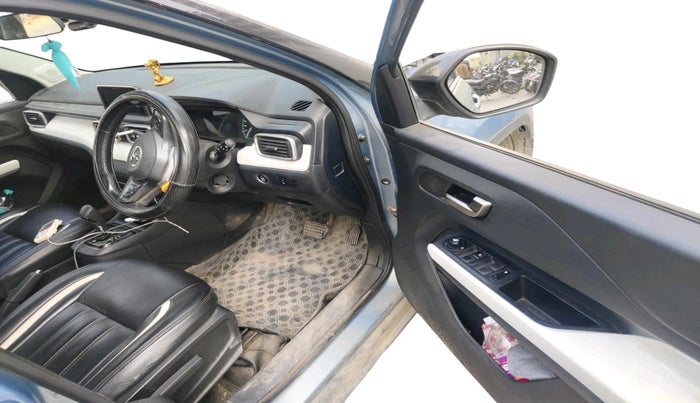 2022 Tata PUNCH CREATIVE  AMT, Petrol, Automatic, 69,945 km, interior