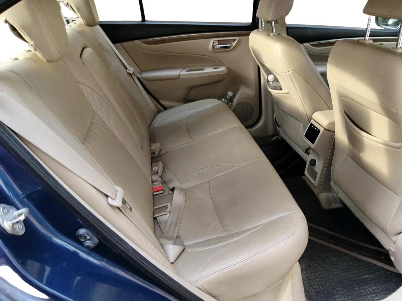2019 Maruti Ciaz ALPHA 1.5 SHVS PETROL, Petrol, Manual, 52,270 km, interior