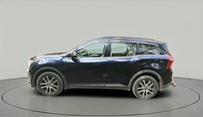 2022 Mahindra XUV700 AX 7 P AT 7 STR, Petrol, Automatic, 67,000 km, exterior