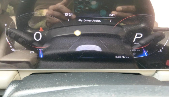 2022 Mahindra XUV700 AX 7 P AT 7 STR, Petrol, Automatic, 67,000 km, interior