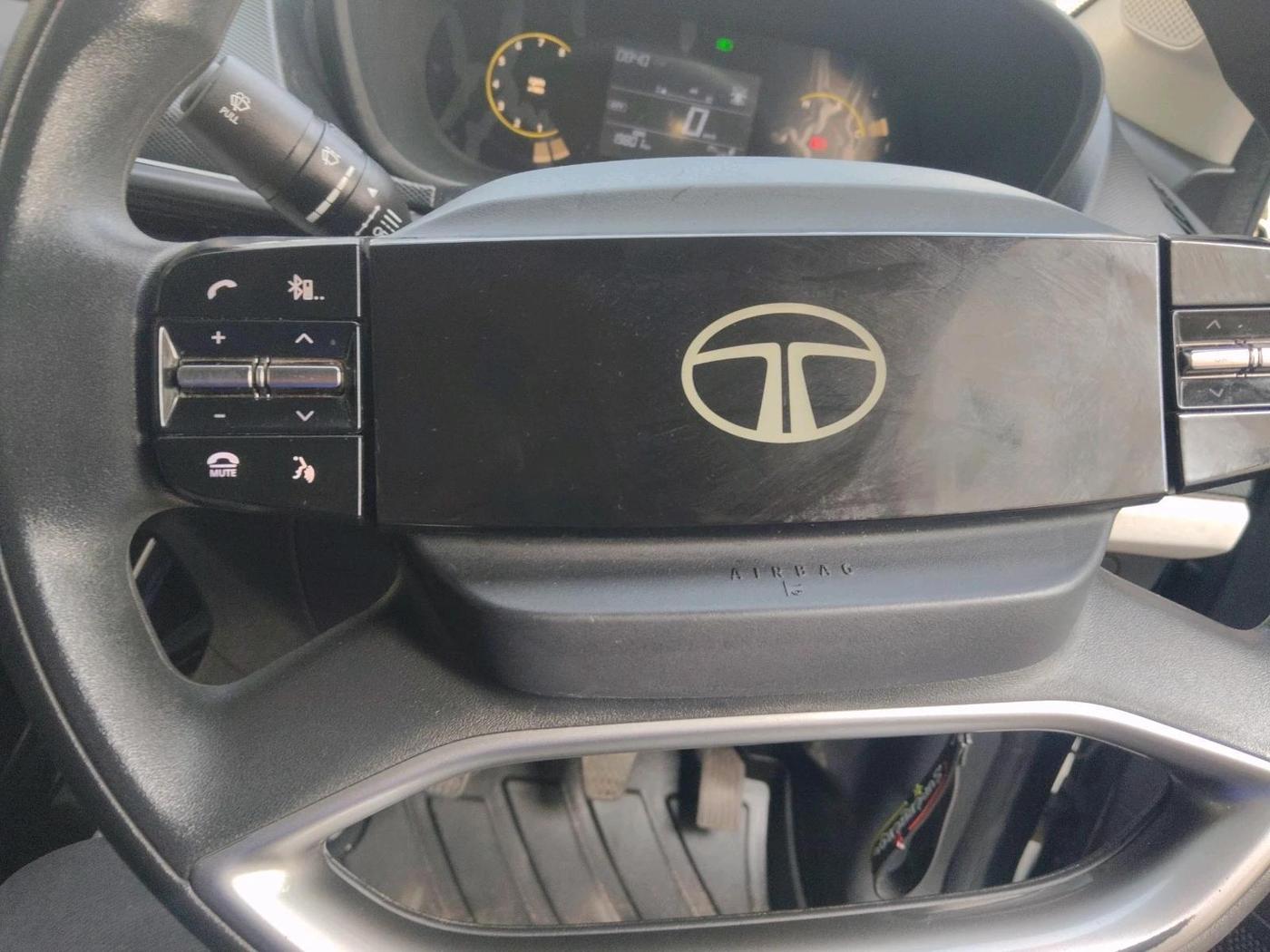2025 Tata Curvv Pure Plus 1.5 Diesel 6MT, Diesel, Manual, 19,801 km, interior