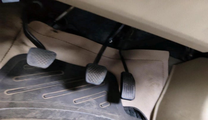 2017 Honda Amaze 1.5L I-DTEC VX, Diesel, Manual, 1,56,252 km, interior