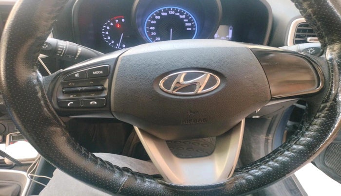 2019 Hyundai VENUE S 1.2, Petrol, Manual, 64,397 km, interior