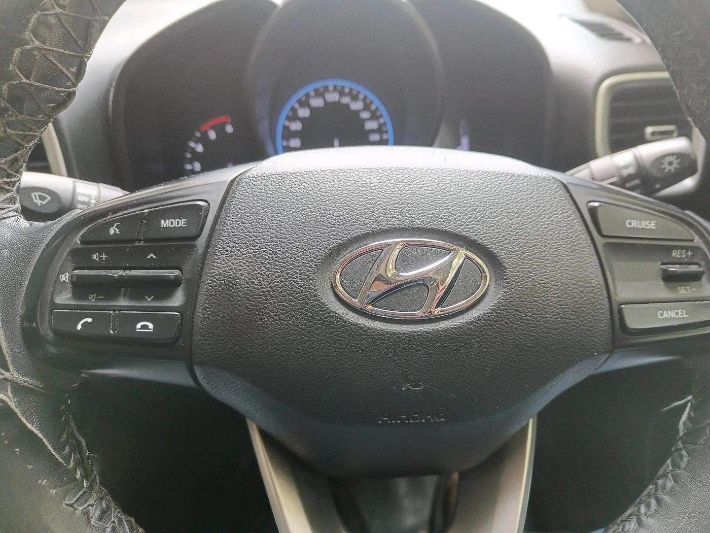 2022 Hyundai VENUE SX 1.5 CRDI, Diesel, Manual, 88,694 km, interior