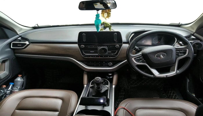 2019 Tata Harrier XZ 2.0L, Diesel, Manual, 1,03,064 km, interior