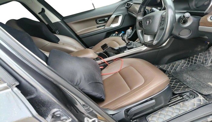 2019 Tata Harrier XZ 2.0L, Diesel, Manual, 1,03,064 km, interior