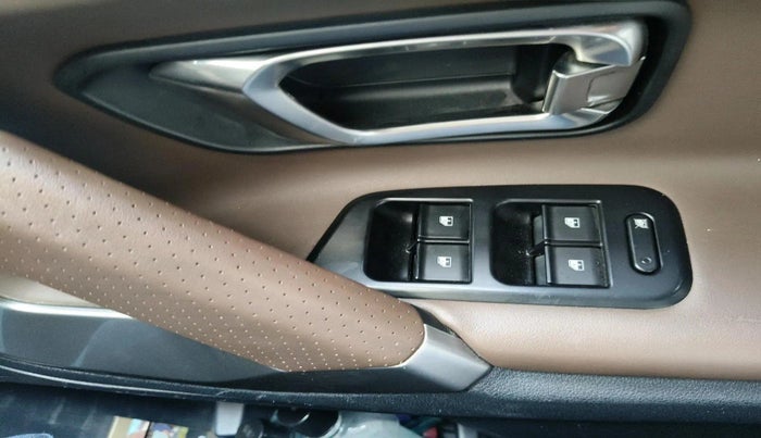 2019 Tata Harrier XZ 2.0L, Diesel, Manual, 1,03,064 km, interior