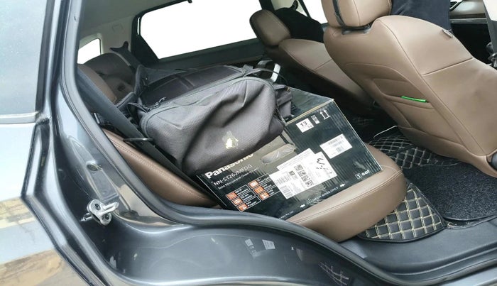 2019 Tata Harrier XZ 2.0L, Diesel, Manual, 1,03,064 km, interior