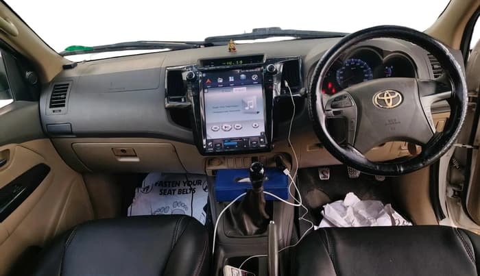 2012 Toyota Fortuner 3.0 4X2 MT, Diesel, Manual, 3,49,120 km, interior