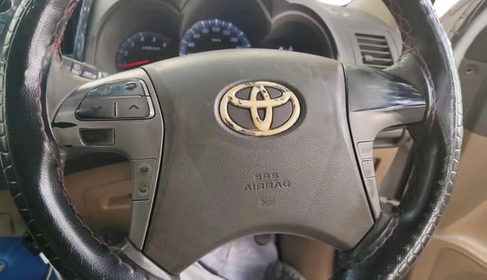 2012 Toyota Fortuner 3.0 4X2 MT, Diesel, Manual, 3,49,120 km, interior