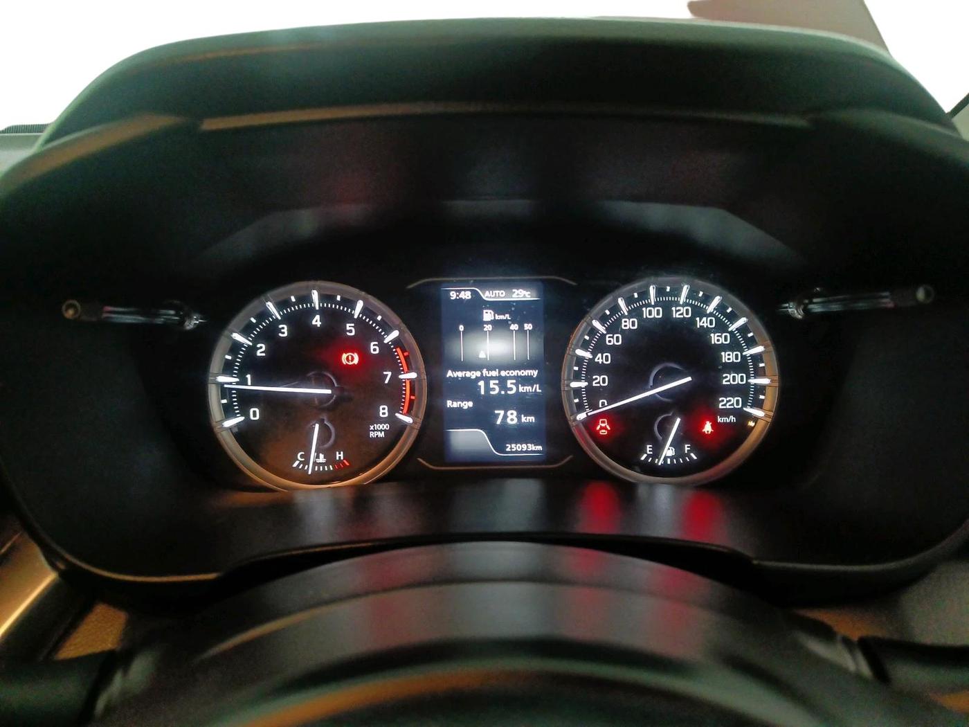 2023 Toyota URBAN CRUISER HYRYDER V AWD NEO DRIVE, Petrol, Manual, 25,093 km, interior