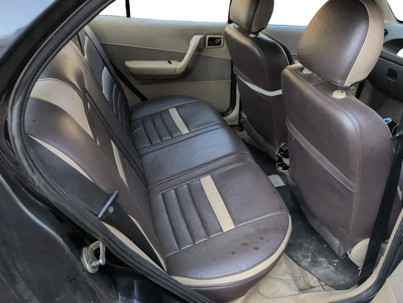 2010 Ford Ikon 1.4 DIESEL, Diesel, Manual, 1,78,557 km, interior