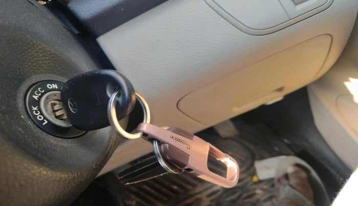 2016 Hyundai Eon ERA +, Petrol, Manual, 71,550 km, interior