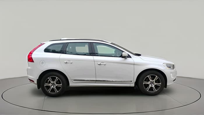 2015 Volvo XC 60 D5 SUMMUM, Diesel, Automatic, 1,53,768 km, exterior