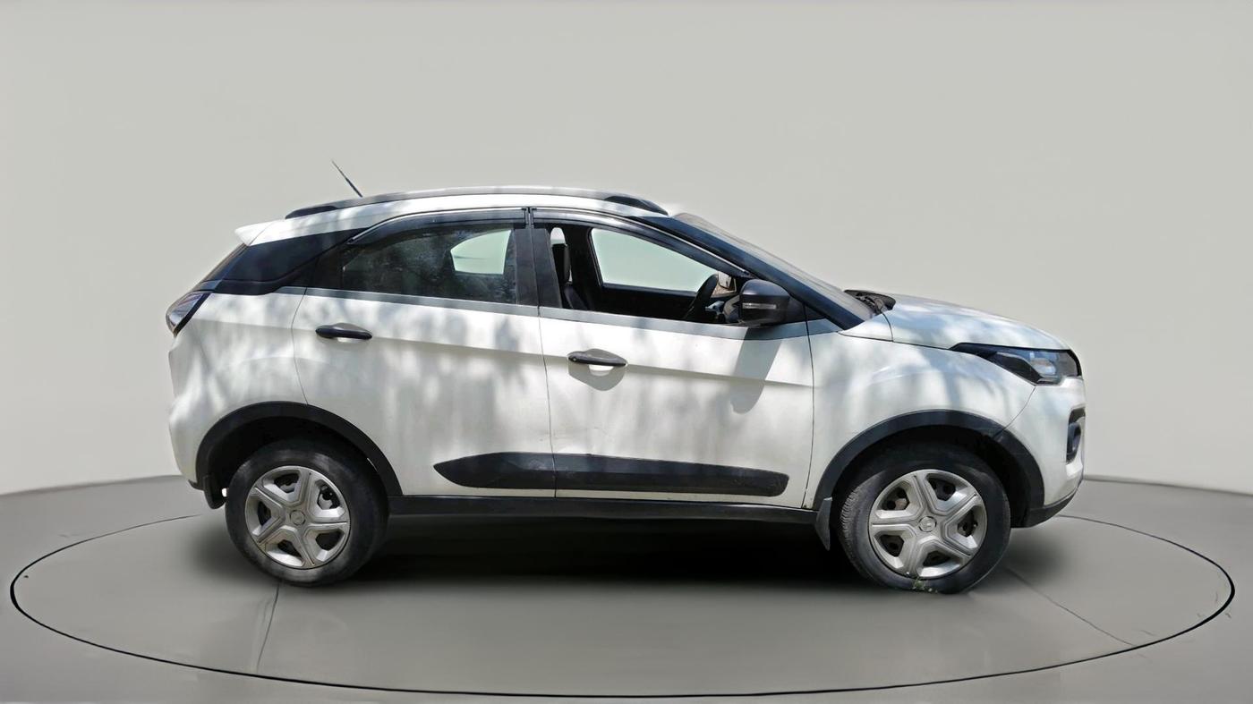 2020 Tata NEXON XM PETROL, Petrol, Manual, 86,466 km, exterior