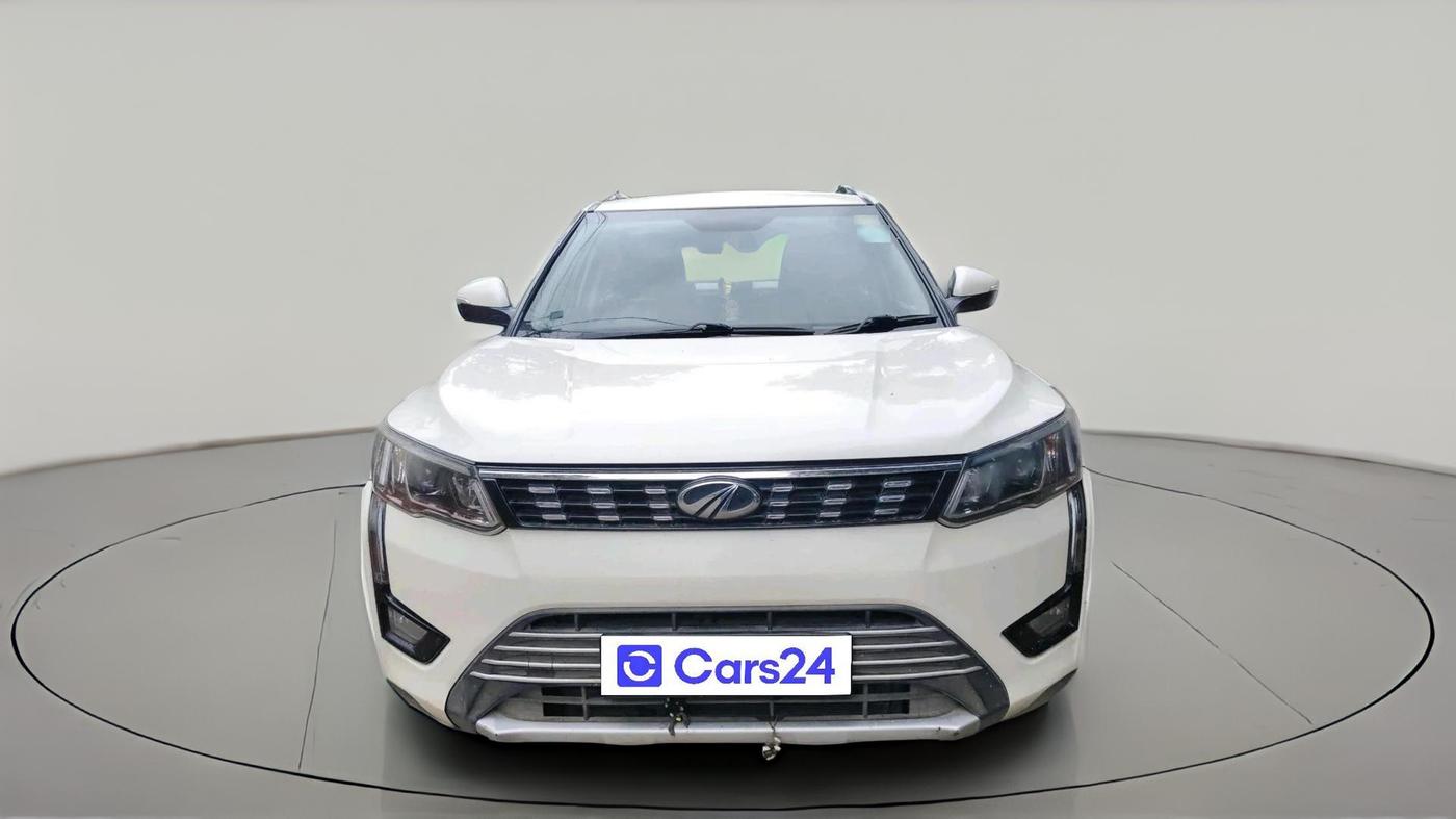 2019 Mahindra XUV300 W8 1.5 DIESEL, Diesel, Manual, 90,474 km, exterior