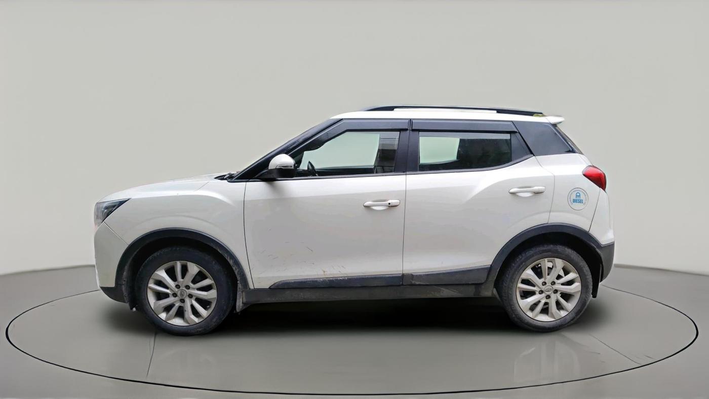 2019 Mahindra XUV300 W8 1.5 DIESEL, Diesel, Manual, 90,474 km, exterior