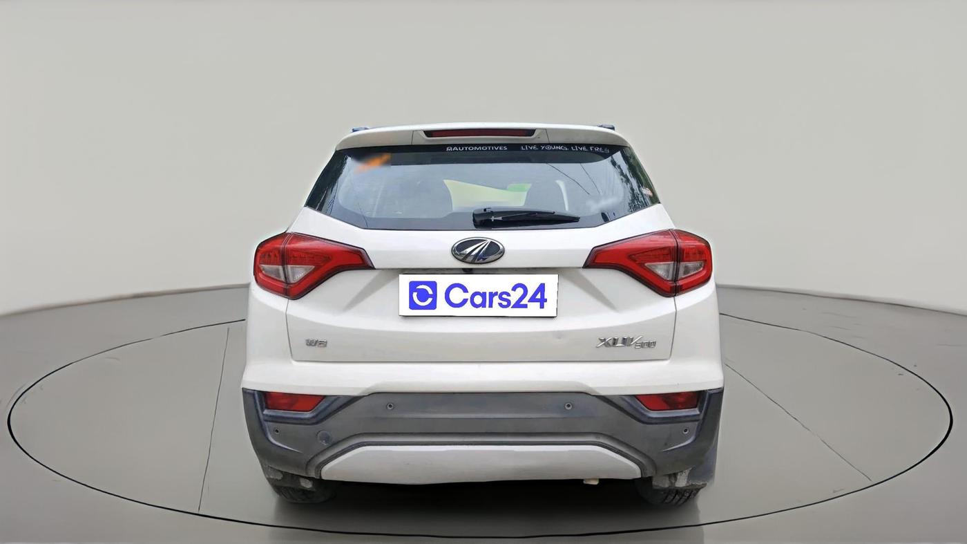 2019 Mahindra XUV300 W8 1.5 DIESEL, Diesel, Manual, 90,474 km, exterior