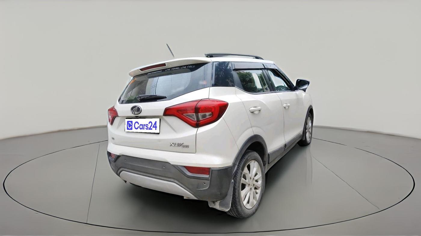 2019 Mahindra XUV300 W8 1.5 DIESEL, Diesel, Manual, 90,474 km, exterior