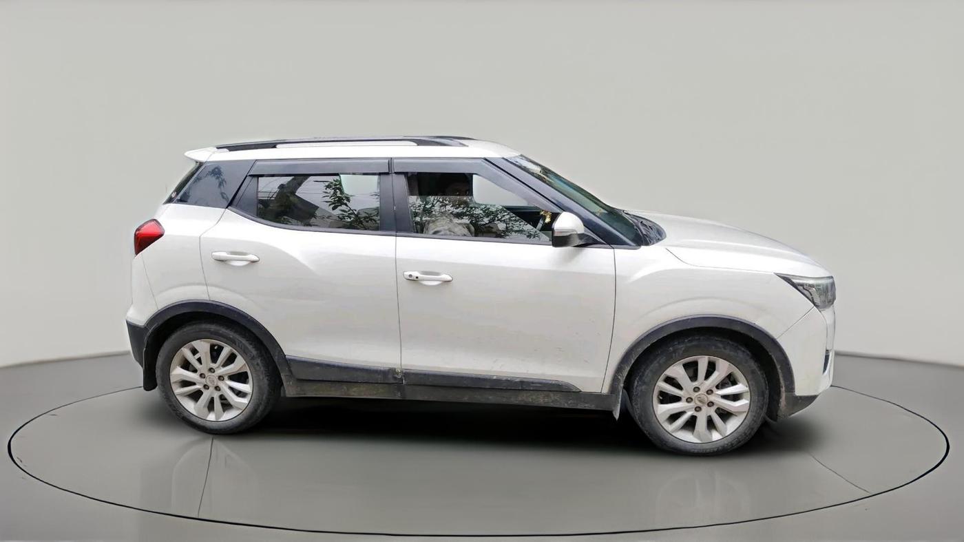2019 Mahindra XUV300 W8 1.5 DIESEL, Diesel, Manual, 90,474 km, exterior