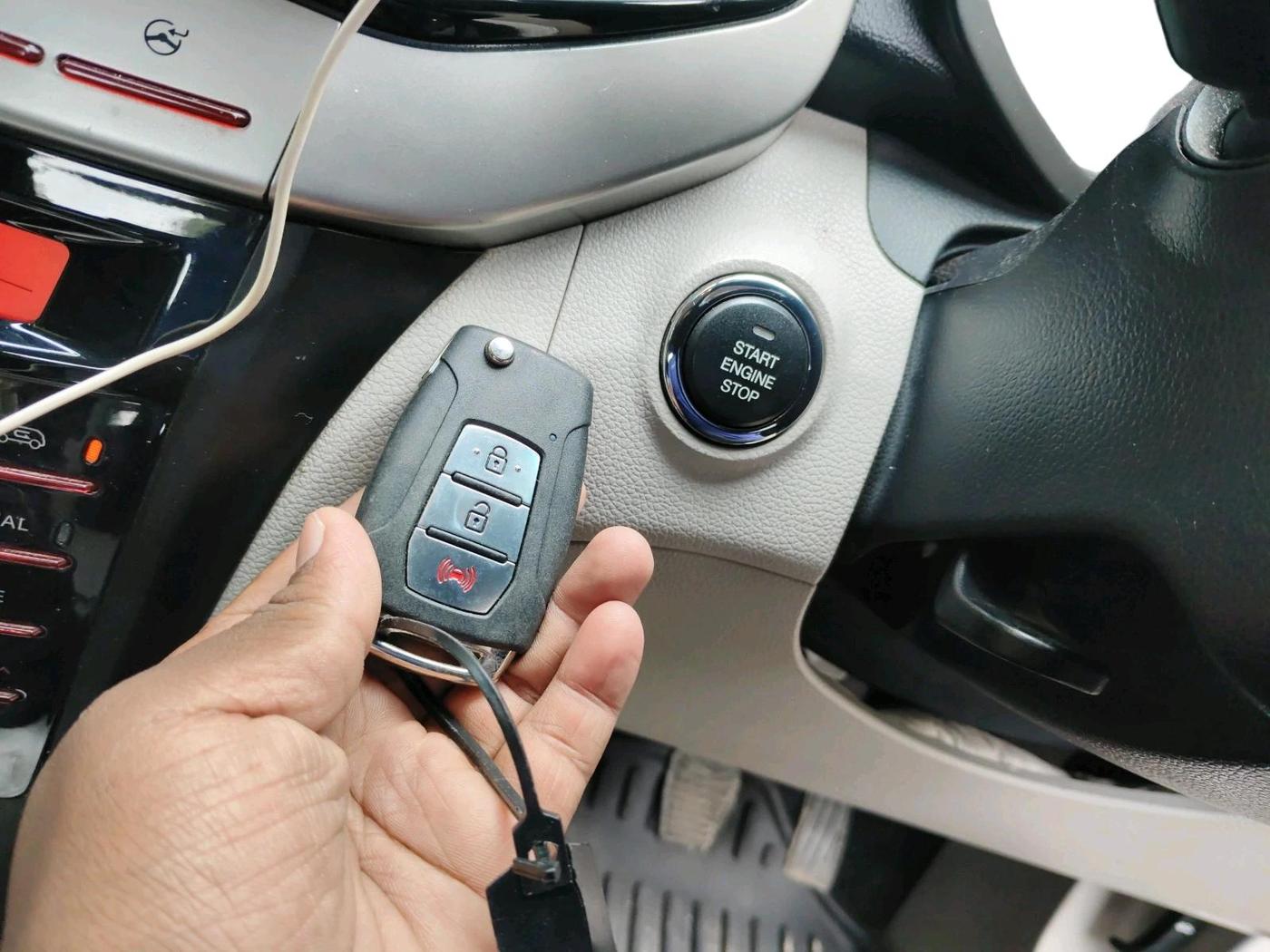 2019 Mahindra XUV300 W8 1.5 DIESEL, Diesel, Manual, 90,474 km, interior