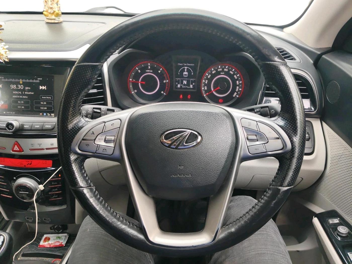 2019 Mahindra XUV300 W8 1.5 DIESEL, Diesel, Manual, 90,474 km, interior