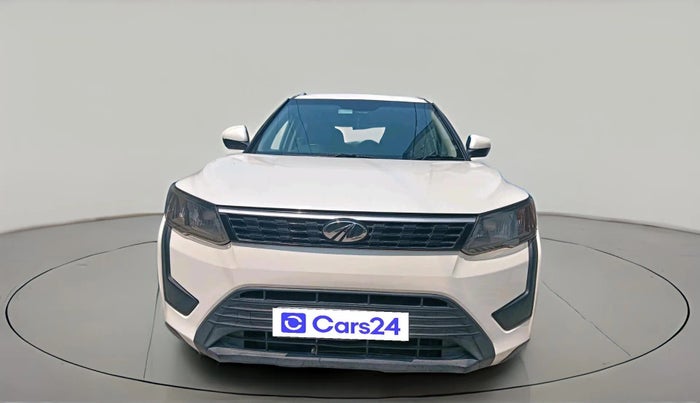 2021 Mahindra XUV300 W4 1.5 DIESEL, Diesel, Manual, 1,10,743 km, exterior