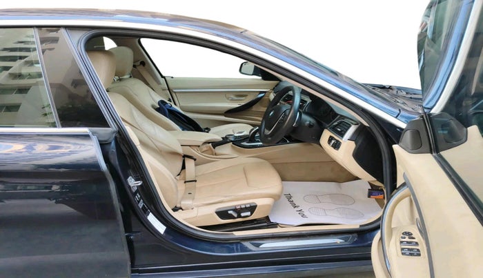 2017 BMW 3 Series  GT 320d Luxury Line, Diesel, Automatic, 92,001 km, interior