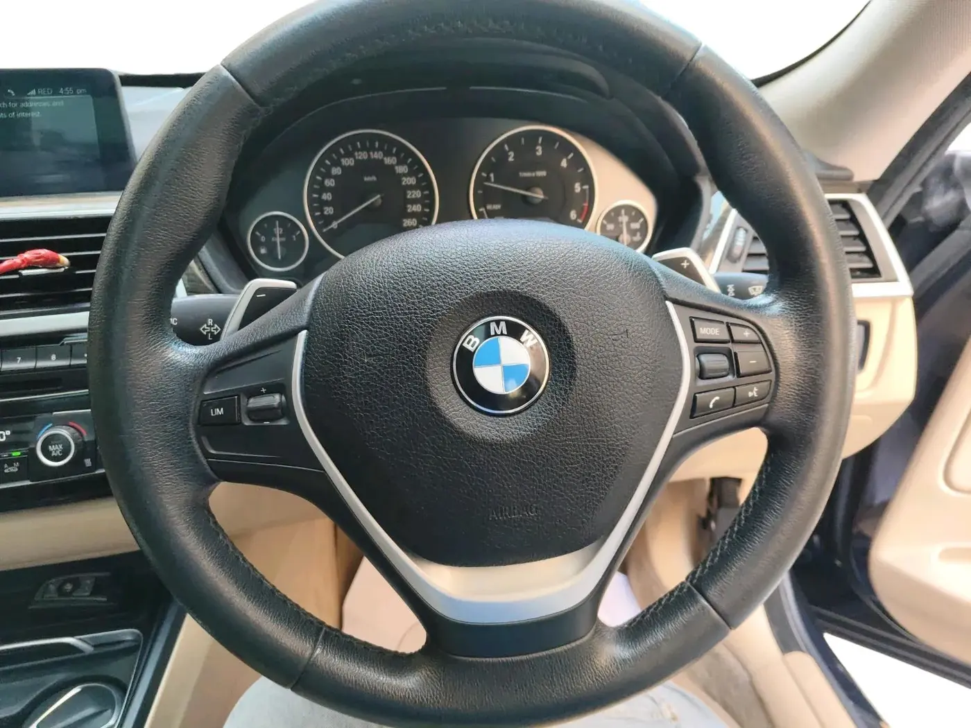 2017 BMW 3 Series  GT 320d Luxury Line, Diesel, Automatic, 92,001 km, interior