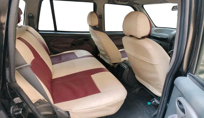 2003 Mahindra Scorpio 2.6 DX, Diesel, Manual, 1,22,787 km, interior