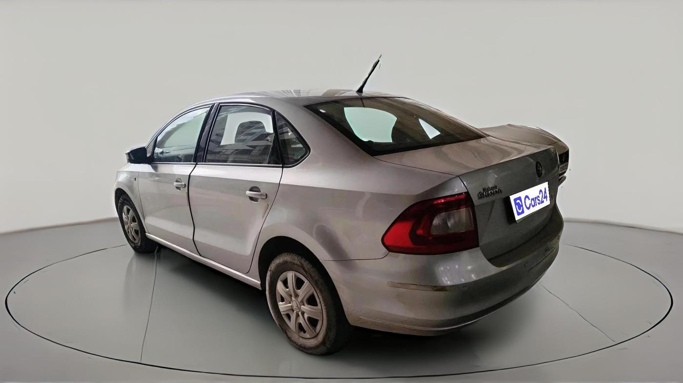 2014 Skoda Rapid AMBITION 1.6 TDI CR MT PLUS, Diesel, Manual, 1,25,431 km, exterior