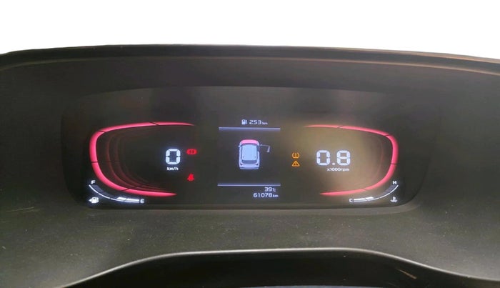 2022 KIA CARENS LUXURY PLUS 1.4 PETROL 7 STR, Petrol, Manual, 61,078 km, interior
