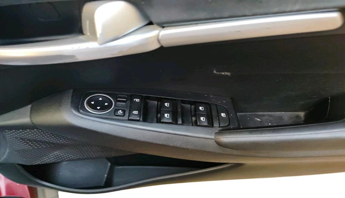 2021 KIA SELTOS HTK PLUS AT 1.5 DIESEL, Diesel, Automatic, 1,99,612 km, interior