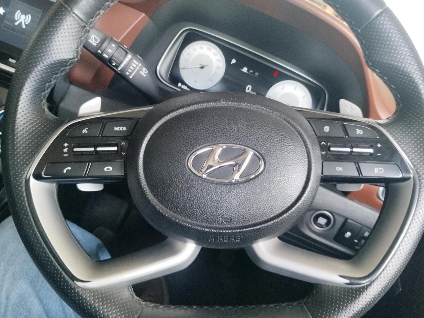 2021 Hyundai ALCAZAR PLATINUM(O) 6STR 1.5 AT, Diesel, Automatic, 77,448 km, interior