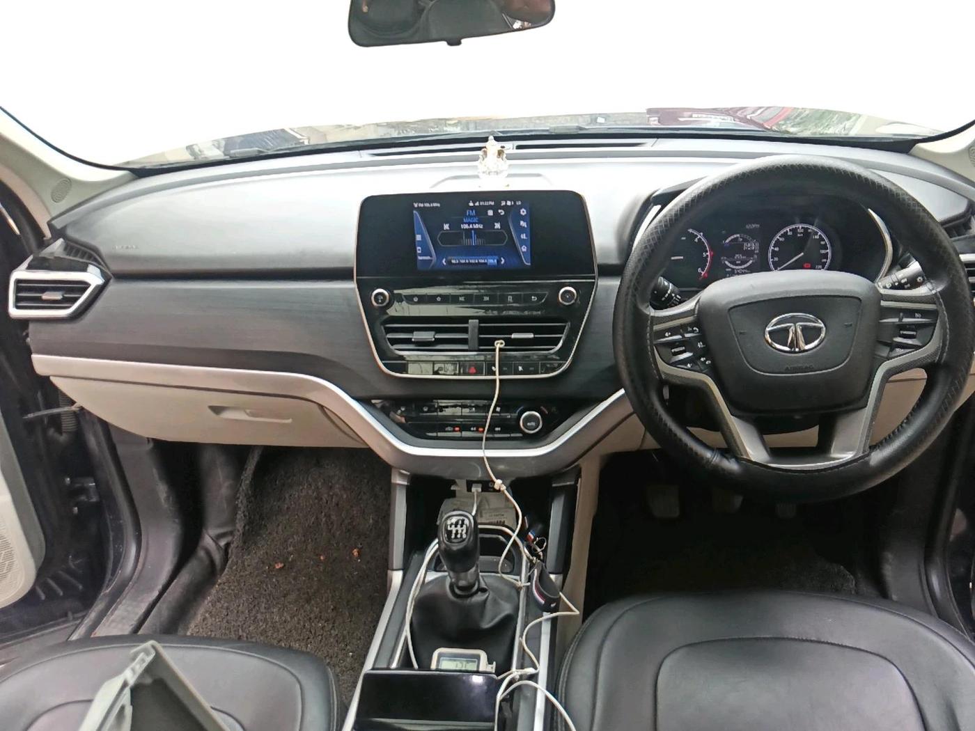 2021 Tata Safari XT PLUS, Diesel, Manual, 54,044 km, interior