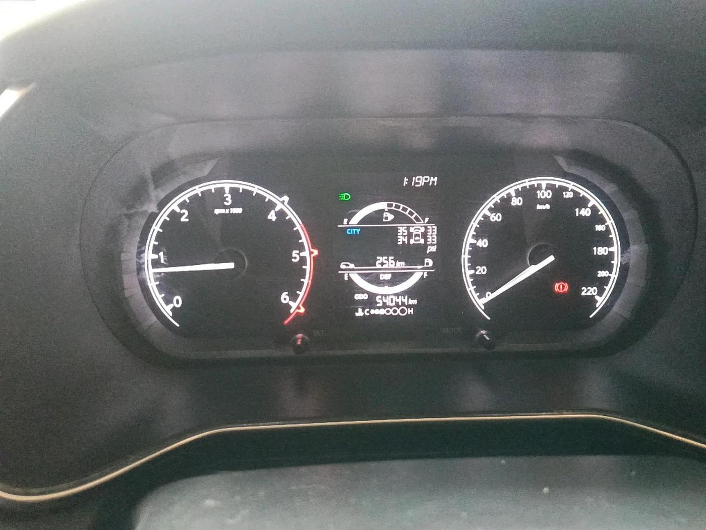 2021 Tata Safari XT PLUS, Diesel, Manual, 54,044 km, interior