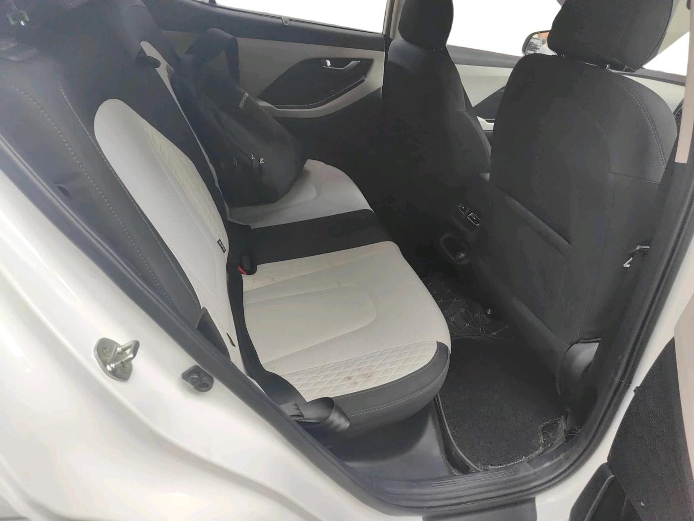 2022 Hyundai Creta SX EXECUTIVE 1.5 PETROL, Petrol, Manual, 19,948 km, interior