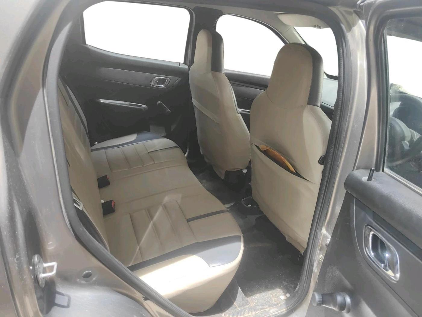 2019 Renault Kwid RXT 1.0 (O), Petrol, Manual, 63,579 km, interior