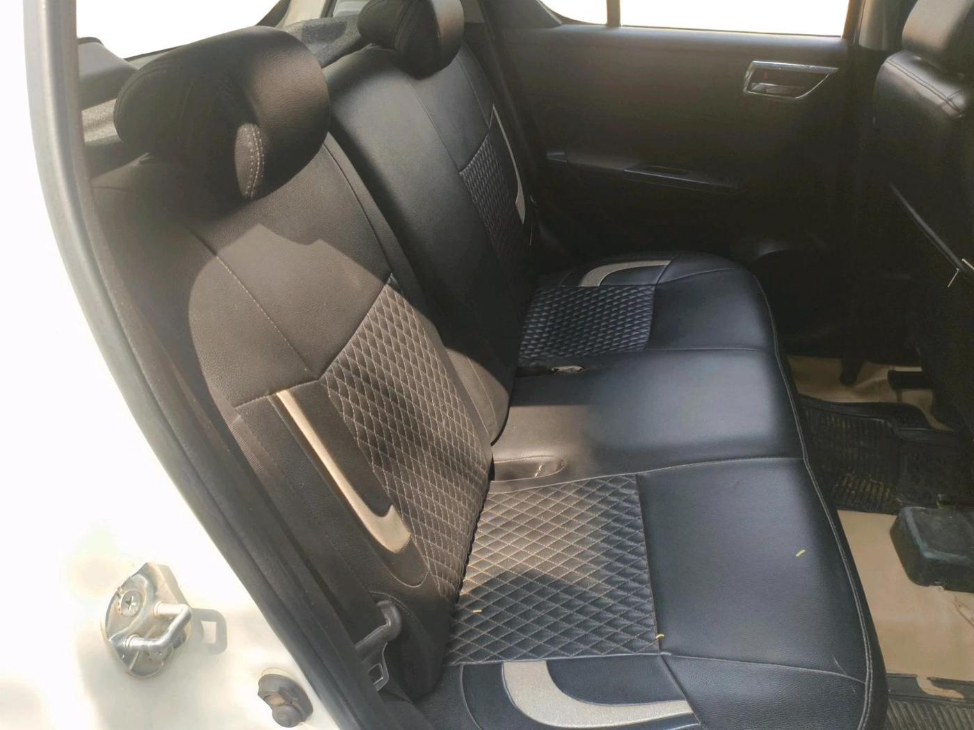 2014 Maruti Swift VXI, Petrol, Manual, 1,17,734 km, interior