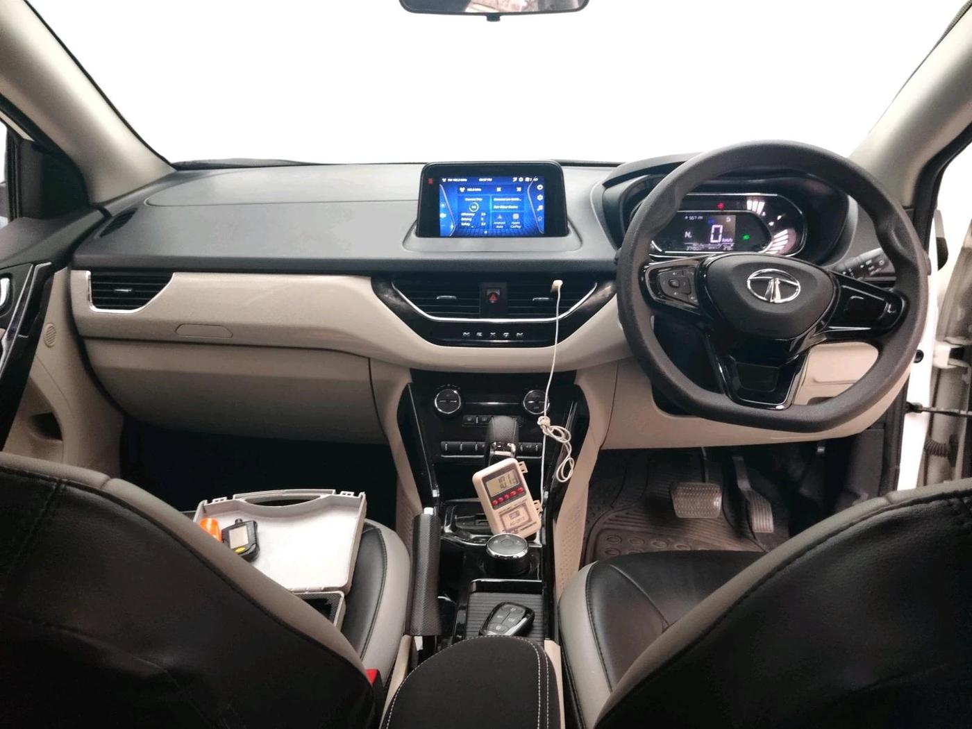 2022 Tata NEXON XZA PLUS PETROL, Petrol, Automatic, 37,490 km, interior