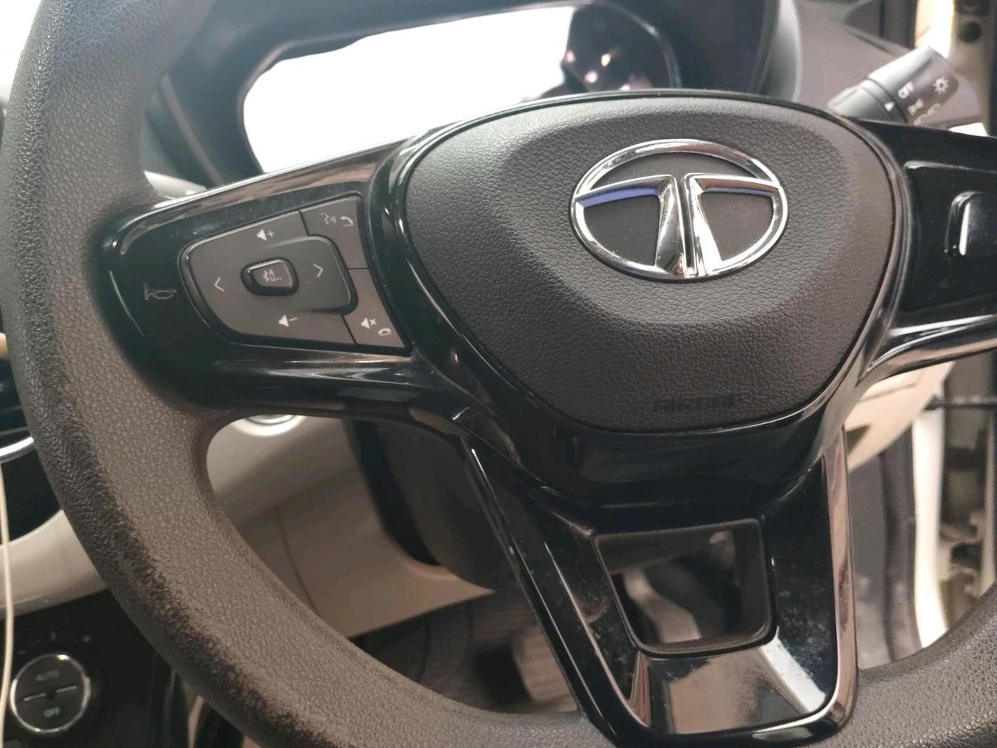 2022 Tata NEXON XZA PLUS PETROL, Petrol, Automatic, 37,490 km, interior