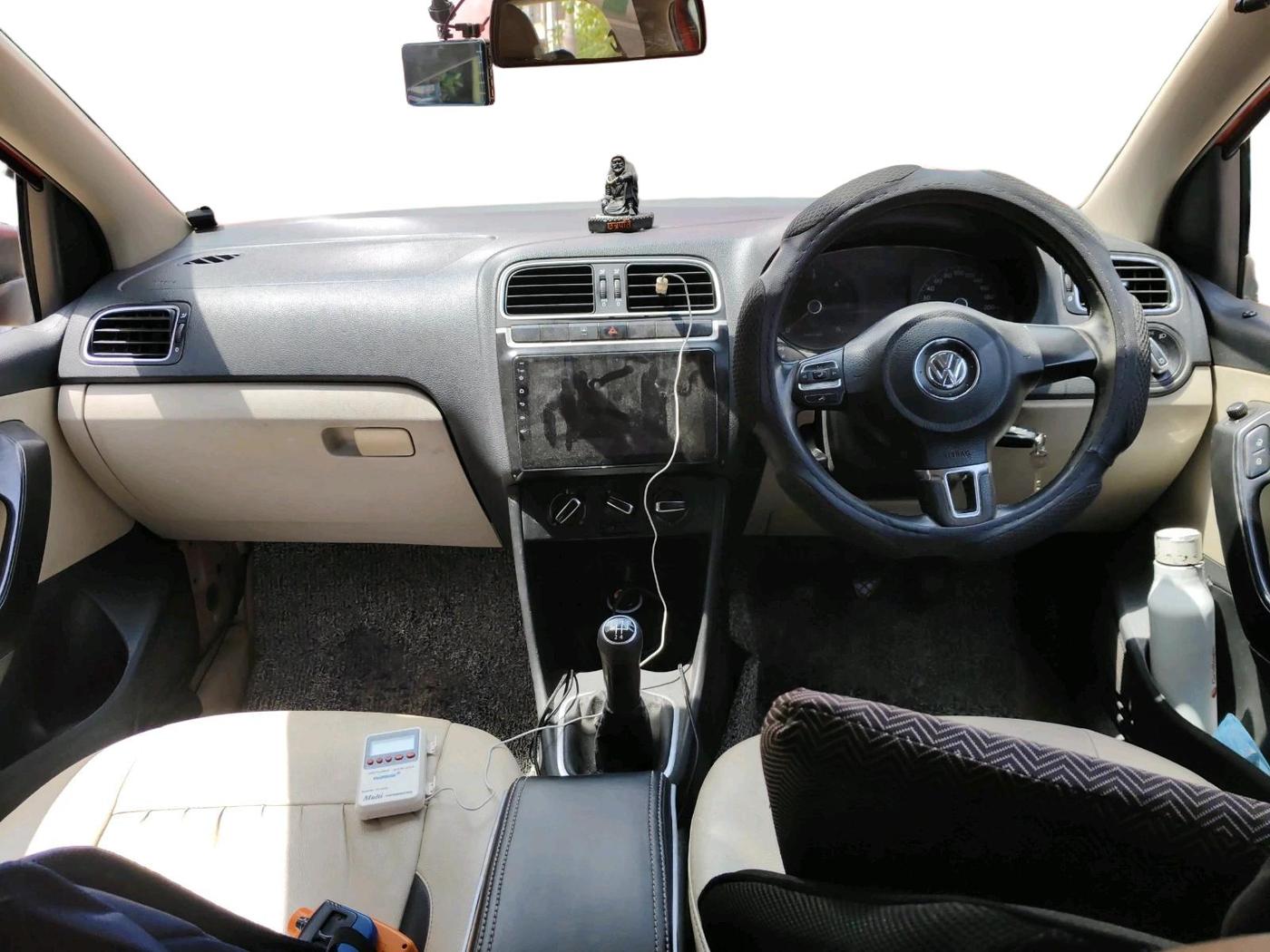 2012 Volkswagen Polo COMFORTLINE 1.2L, Diesel, Manual, 1,34,435 km, interior