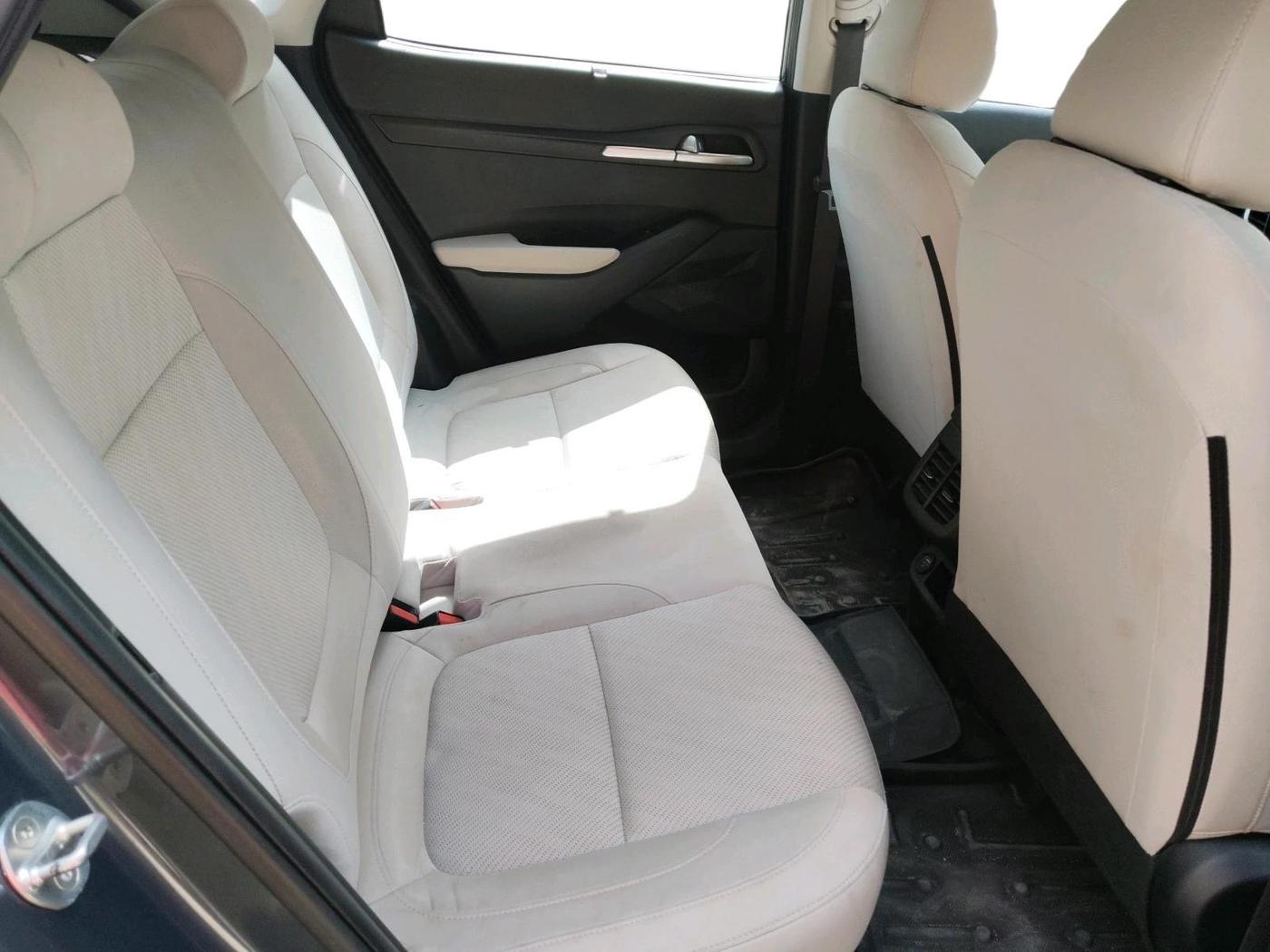 2022 KIA SELTOS HTK PLUS 1.5 IMT, Petrol, Manual, 26,060 km, interior