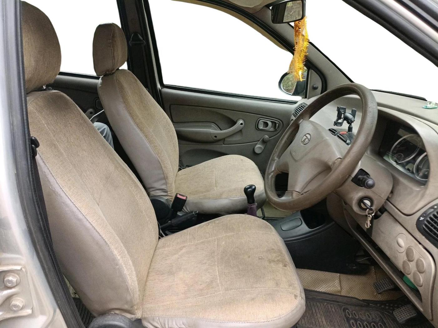 2012 Tata Indica EV2 L, Diesel, Manual, 2,17,583 km, interior